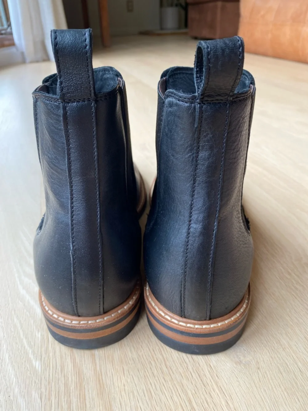 Mens Size 10.5 Nisolo Black Leather All Weather Chukka Chelsea Boots Brand New